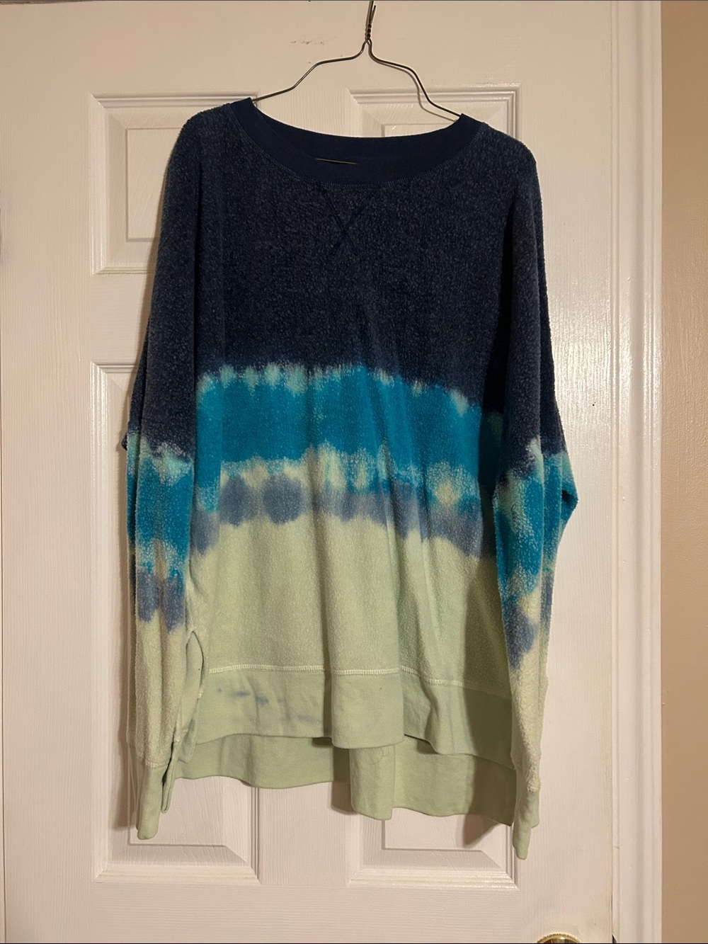 True Craft Ombre Crewneck Sweater in Navy, Teal & Sage